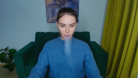 elenaoconar online show from March 12, 2025, 4:02 pm