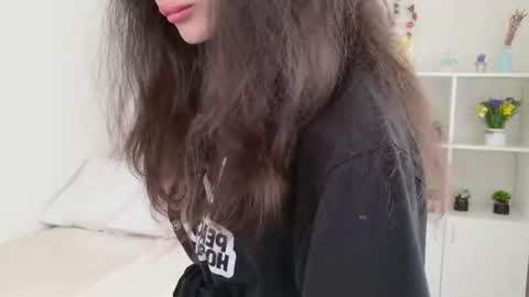 Snapshot of eleonoraa_sun chatting on June 30, 2026, 1:45 pm eleonoraa_sun online show from June 30, 2026, 1:45 pm