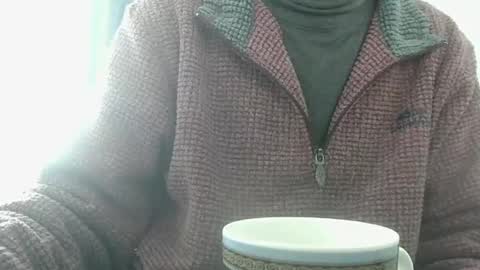 elfyonee online show from December 6, 2024, 8:59 am