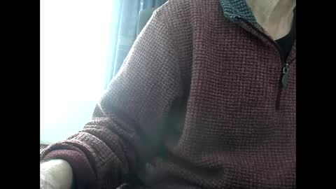 elfyonee online show from February 5, 2025, 9:25 am