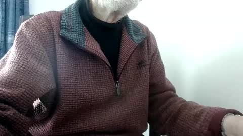 elfyonee online show from November 28, 2025, 9:45 am