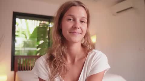 Snapshot of eli_sun chatting on July 4, 2026, 6:52 am ELI Guys Im immersed in my studies its time for exams. I hope to be here on Friday online show from July 4, 2026, 6:52 am