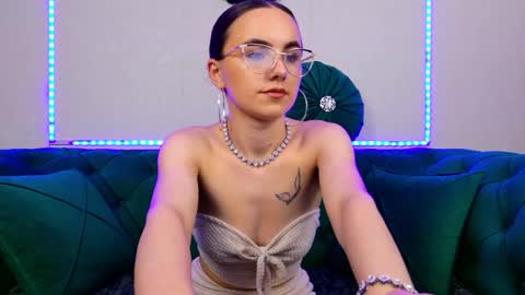 Snapshot of eliagrace chatting on June 3, 2026, 2:33 pm Elia online show from June 3, 2026, 2:33 pm