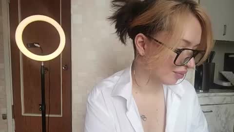 elianafox_ online show from July 16, 2026, 9:26 am