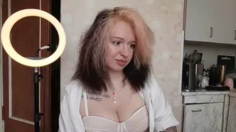 elianafox_ online show from July 20, 2026, 10:29 am