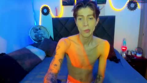 Snapshot of eliann_adam chatting on December 2, 2025, 9:25 am eliann_adam online show from December 2, 2025, 9:25 am