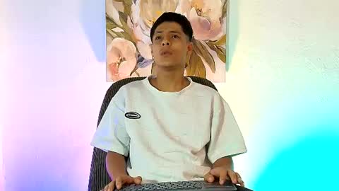 elias_salvatore_ online show from June 30, 2026, 1:12 pm