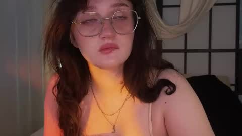 Ellie online show from October 23, 2025, 5:40 am