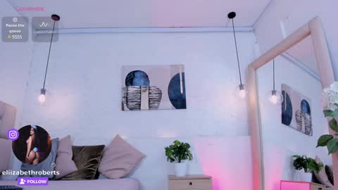 Snapshot of eliizabeth_roberts chatting on December 5, 2024, 7:27 am E L I I Z A B E T H online show from December 5, 2024, 7:27 am