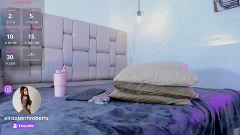 Snapshot of eliizabeth_roberts chatting on February 14, 2025, 7:38 am E L I I Z A B E T H online show from February 14, 2025, 7:38 am