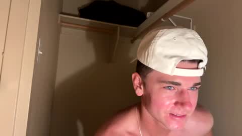 elijahkinky24 online show from May 31, 2026, 8:21 pm