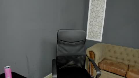 ElijahThorne online show from July 19, 2026, 11:58 am