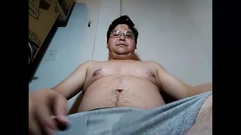 Snapshot of elimposstor chatting on January 28, 2025, 12:11 pm elimposstor online show from January 28, 2025, 12:11 pm