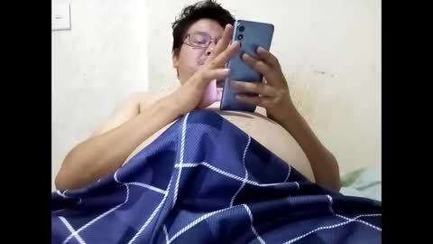 Snapshot of elimposstor chatting on October 13, 2025, 9:04 pm elimposstor online show from October 13, 2025, 9:04 pm