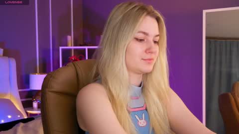 Elina online show from February 3, 2025, 1:09 am