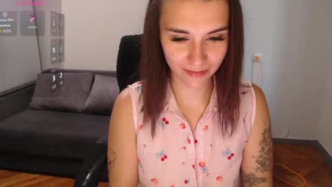 Snapshot of elina_posh chatting on June 8, 2026, 8:48 am Liza online show from June 8, 2026, 8:48 am