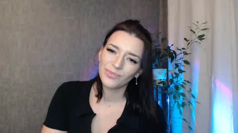 Snapshot of elinapretty chatting on January 16, 2025, 11:59 pm Elina online show from January 16, 2025, 11:59 pm