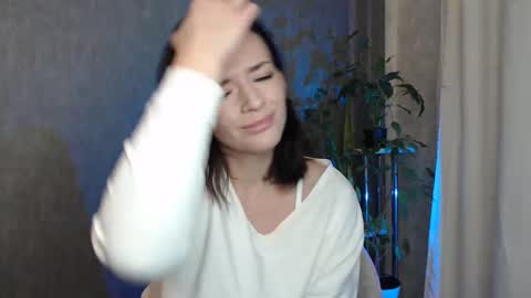 Snapshot of elinapretty chatting on February 3, 2025, 12:04 am Elina online show from February 3, 2025, 12:04 am