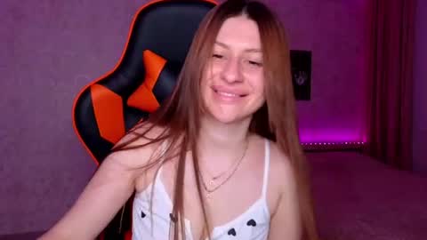 Elina online show from June 24, 2026, 9:25 pm