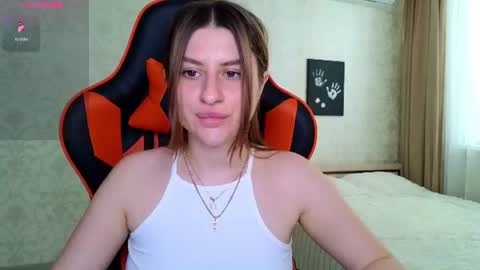 Elina online show from July 2, 2026, 3:23 am