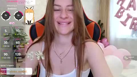 Elina online show from July 22, 2026, 5:10 am
