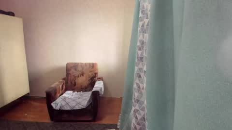 Snapshot of elis_gabbi chatting on April 29, 2026, 9:13 am Elis online show from April 29, 2026, 9:13 am