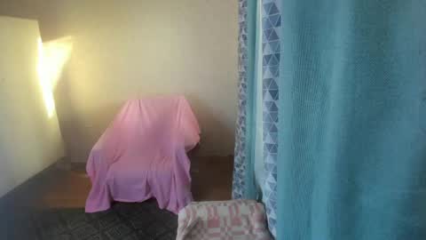 Snapshot of elis_gabbi chatting on May 13, 2026, 11:29 am Elis online show from May 13, 2026, 11:29 am