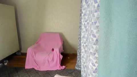 Snapshot of elis_gabbi chatting on May 14, 2026, 12:45 pm Elis online show from May 14, 2026, 12:45 pm