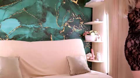 Snapshot of elis_miracle chatting on September 14, 2025, 6:45 am Elizabeth online show from September 14, 2025, 6:45 am