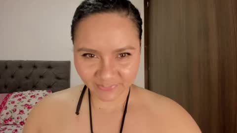 Snapshot of elisa_connors18 chatting on October 1, 2025, 1:44 am online show from October 1, 2025, 1:44 am