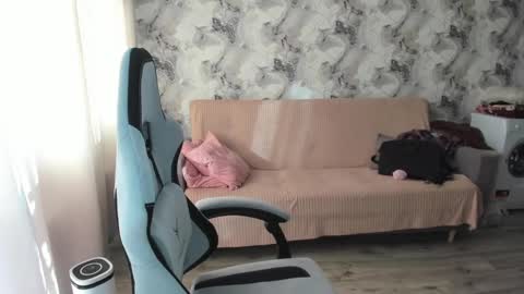 Snapshot of elisa_kollin chatting on September 30, 2025, 10:09 am Aletta Oushen online show from September 30, 2025, 10:09 am