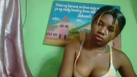 Snapshot of elisabeth2525 chatting on January 19, 2025, 6:09 am elisabeth2525 online show from January 19, 2025, 6:09 am