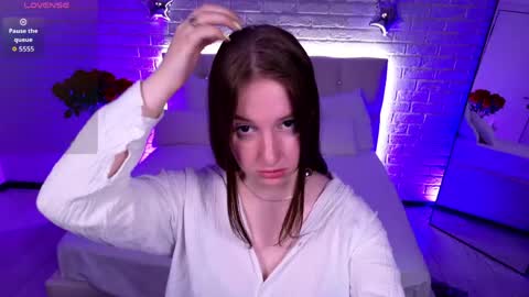 Snapshot of elisabeth_binder chatting on June 2, 2026, 3:52 am your sweet Lisa online show from June 2, 2026, 3:52 am