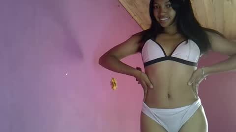 Snapshot of elisah01 chatting on March 4, 2026, 3:34 am elisah01 online show from March 4, 2026, 3:34 am