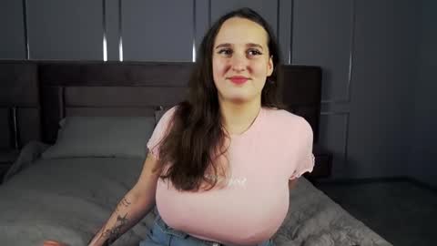 Snapshot of elisaminix_ chatting on December 5, 2024, 1:17 pm Elison online show from December 5, 2024, 1:17 pm