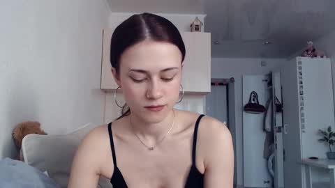 Elis online show from March 20, 2026, 5:23 am