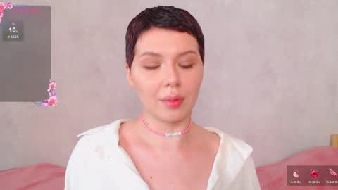 elise_day online show from May 17, 2026, 10:00 am