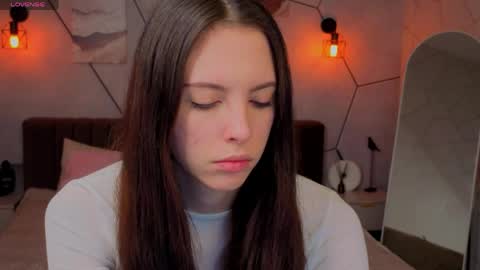 Snapshot of elise_robbie chatting on March 30, 2026, 1:06 am Elise online show from March 30, 2026, 1:06 am