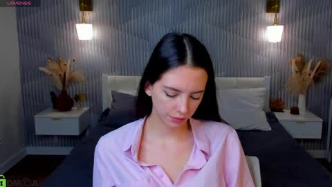 Snapshot of elise_robbie chatting on April 9, 2026, 1:05 am Elise online show from April 9, 2026, 1:05 am