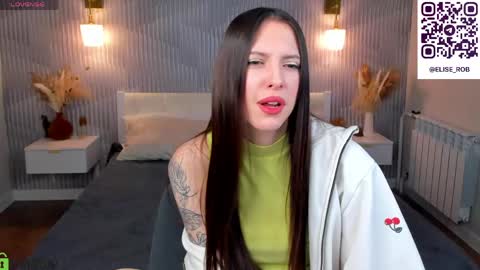 Snapshot of elise_robbie chatting on April 14, 2026, 1:33 am Elise online show from April 14, 2026, 1:33 am