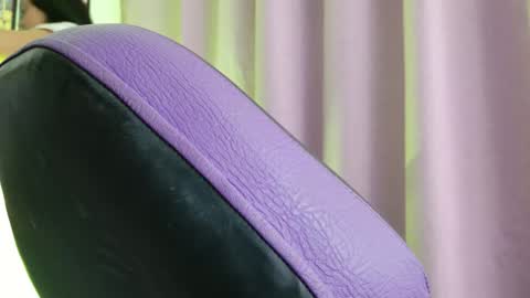 elissa_sexygirl online show from May 24, 2026, 12:21 pm