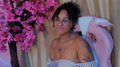 elit noa online show from March 8, 2025, 8:11 am