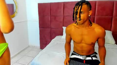 Snapshot of elite__models chatting on June 24, 2026, 8:08 pm Valentino Konny y Jhon online show from June 24, 2026, 8:08 pm
