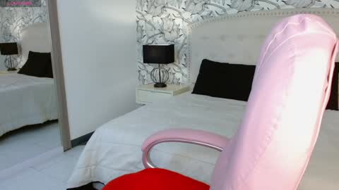 Snapshot of eliza_gh chatting on January 31, 2025, 7:51 pm Eliza online show from January 31, 2025, 7:51 pm