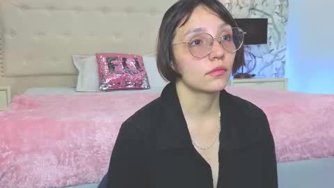 Eliza online show from March 18, 2026, 7:39 pm