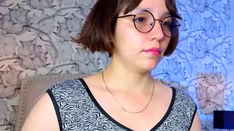 Eliza online show from May 22, 2026, 8:03 pm