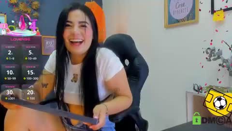 eliza_pink24 online show from June 20, 2026, 5:38 pm