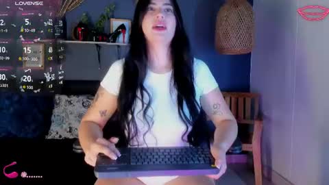 eliza_pink24 online show from July 23, 2026, 5:44 pm