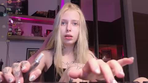 Elizabeth online show from February 12, 2026, 7:20 pm