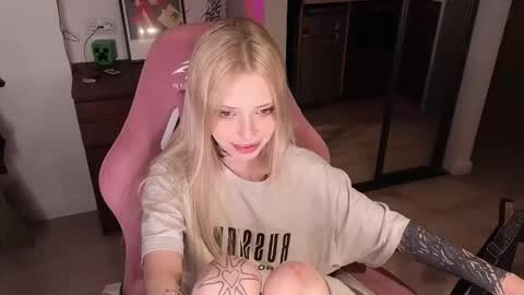 Elizabeth online show from March 26, 2026, 5:07 pm